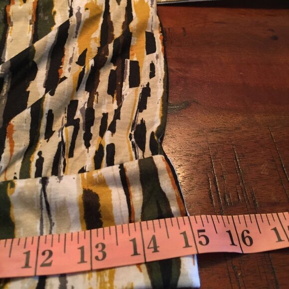 Black and Gold Lace Back Tank - Picture 9 of 12